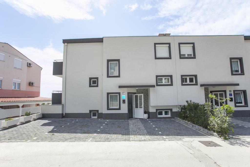 Apartman Tony Makarska Exterior photo