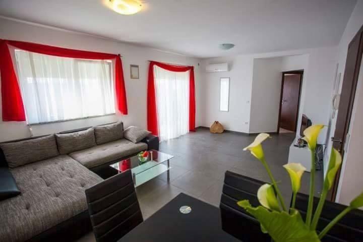 Apartman Tony Makarska Exterior photo